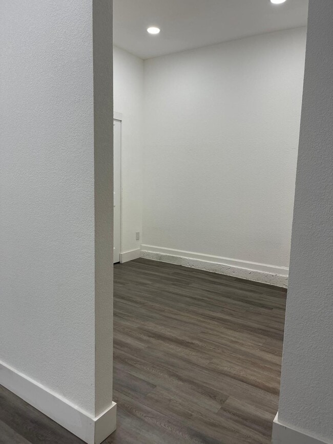 Building Photo - 22916 SW 115th Ave