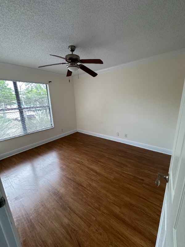 Foto del edificio - 1561 Balfour Dr