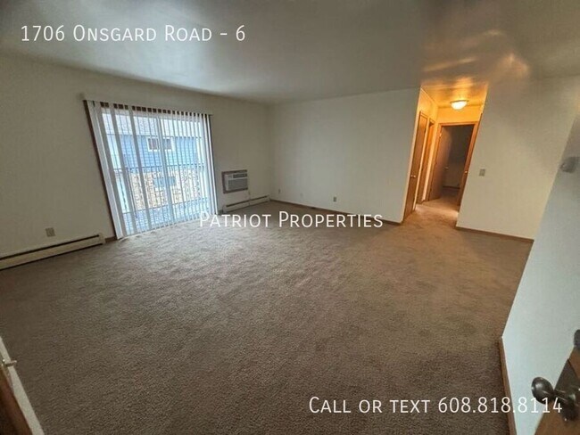 Foto del edificio - 2 bedroom/ 1 bath apartment in Madison, WI