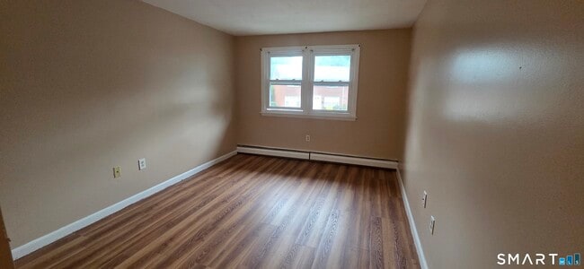 Foto del edificio - 460 Woodbridge St