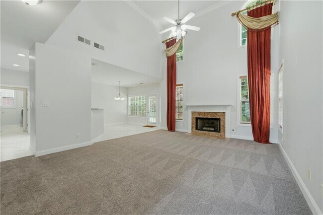 Foto del edificio - 3032 Mockingbird Ln