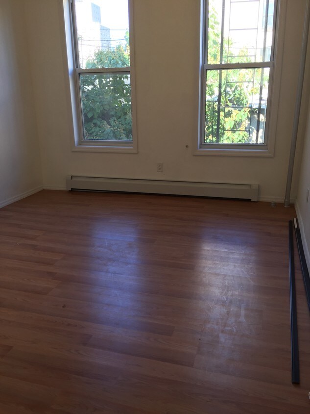 Foto principal - 9025 Fort Hamilton Pkwy