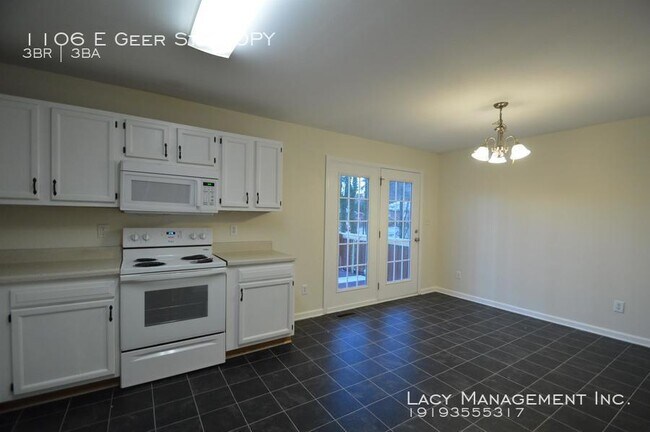Building Photo - 1106 E Geer St