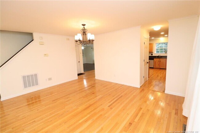 Foto del edificio - 2114 Frissell Ave