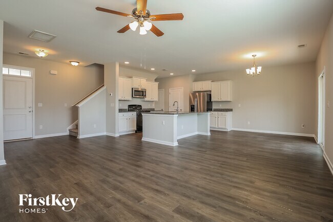 Foto del edificio - 9714 Fanning Basket Ln