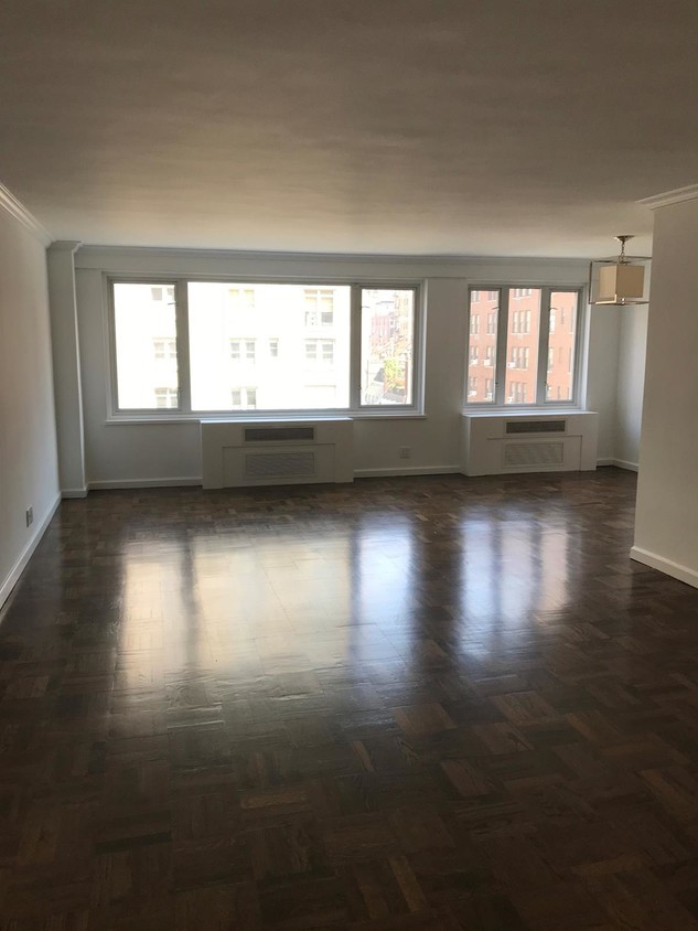 Primary Photo - 920 Park Avenue