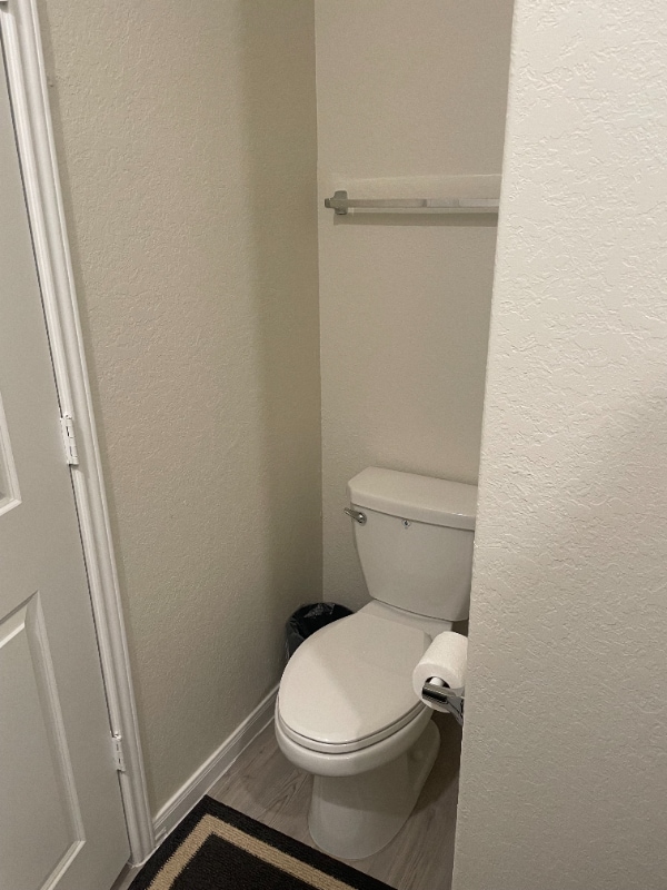 Foto del edificio - 1050 Crenshaw Wy