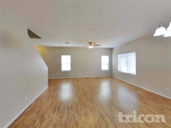 Foto del edificio - 377 E Maddison St