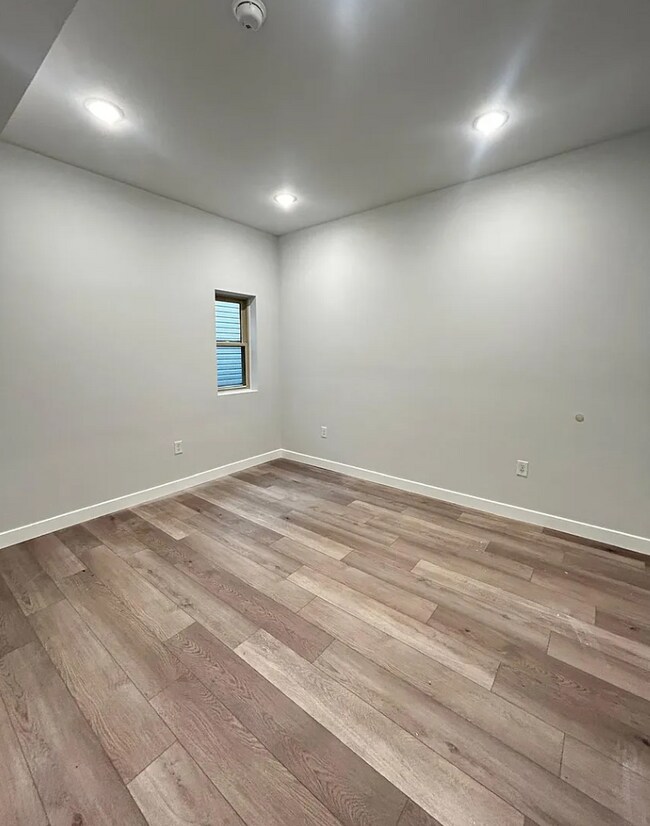 Foto del edificio - 2419 N 7th St
