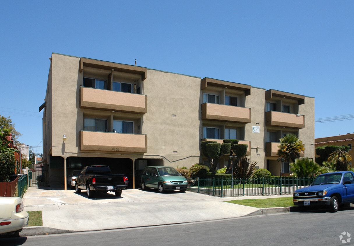 Primary Photo - 6103 Pickford St
