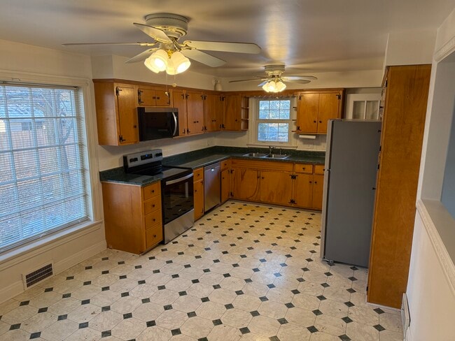 Foto del edificio - 4305 Westport Rd