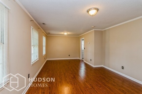 Building Photo - 5216 Lawndale Dr