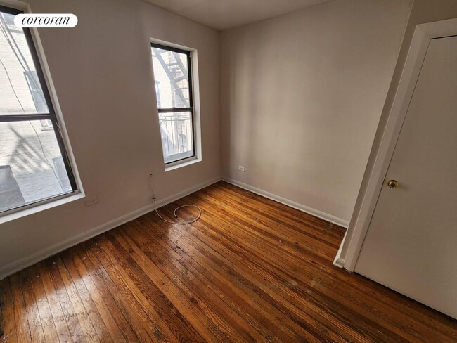 Building Photo - 265 W 146th St