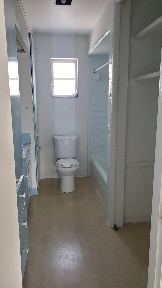 Foto del edificio - 1928 Taylor St