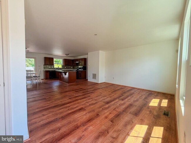 Foto del edificio - 18133 Scenic Creek Ln