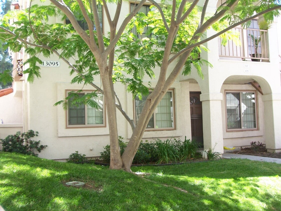 Primary Photo - Cute and Cozy 1Br/1Ba located in Stony Bro...