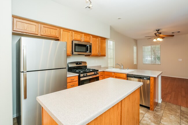Building Photo - 9453 Plover Falls Ave