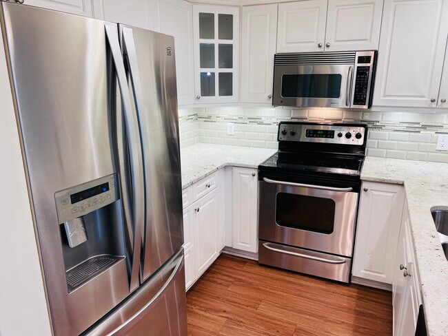 Cocina - 1011 Nicholwood Dr