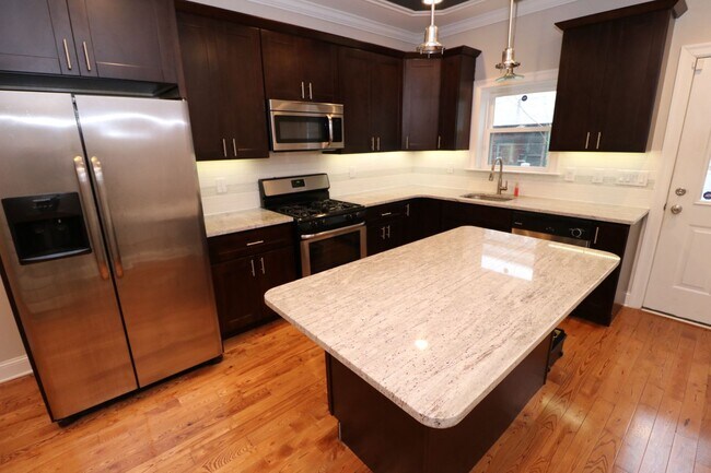 Building Photo - Newer Construction 3 Bedroom House W/ Roof...