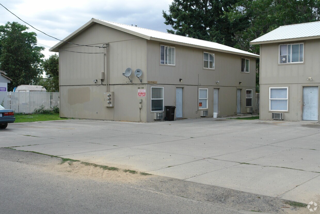 Building Photo - 712 N 15th Ave