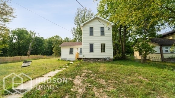 Primary Photo - 9 Maple Ave