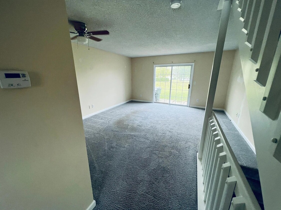 5722 Kilbury Ln Unit 122 E, Hilliard, OH 43026 Condo for Rent in Hilliard, OH