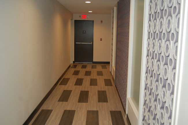 Foto del edificio - 1476 E 105th St