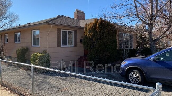 Building Photo - 432 Vassar St