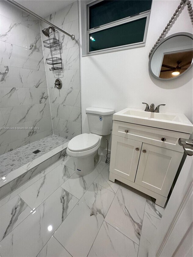 Foto principal - 1037 SW 20th Ave