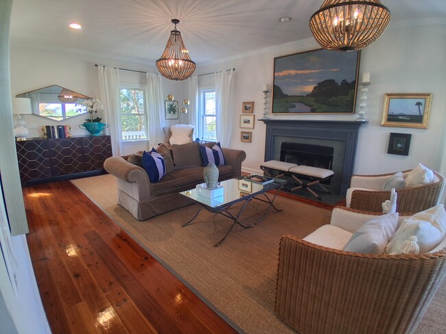 Building Photo - 12 Seahorse Ct