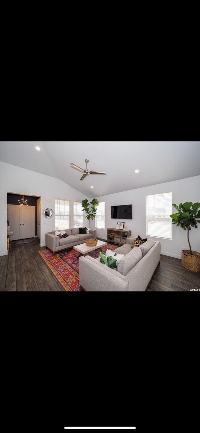 Building Photo - 2108 Kimber Ln