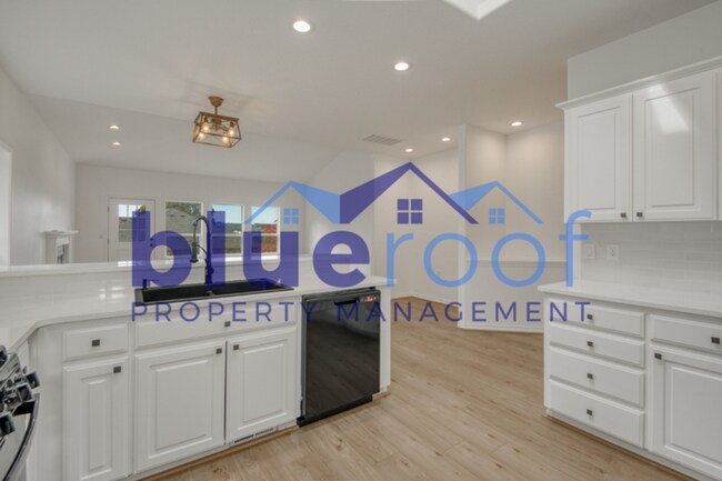 Building Photo - 23889 SW Dewberry Pl