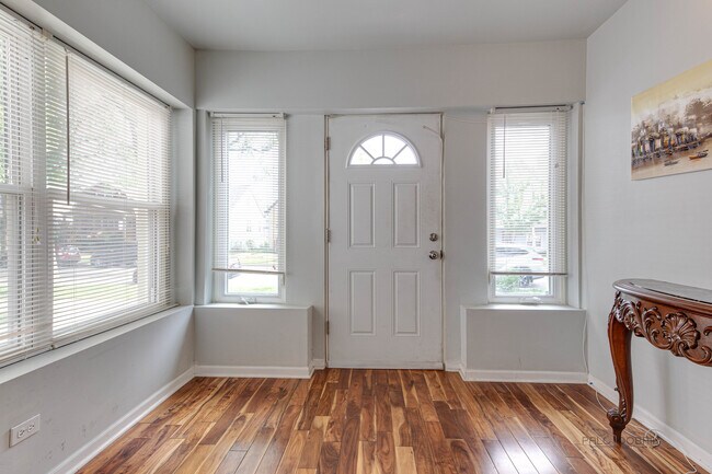 Foto del edificio - 4716 W Hutchinson St