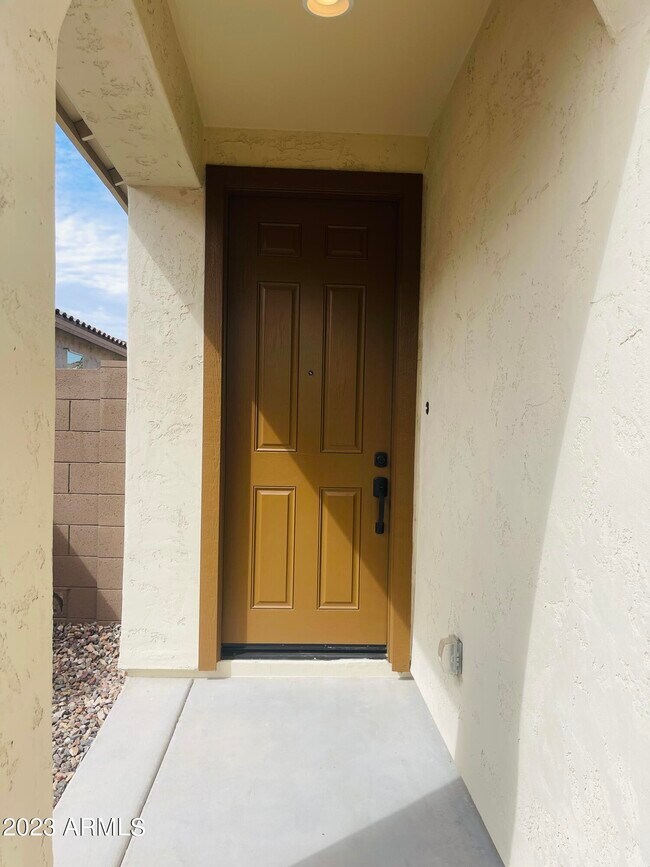 Building Photo - 1561 Sabel Ct
