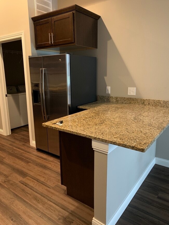 Foto del edificio - 1534 River Dr