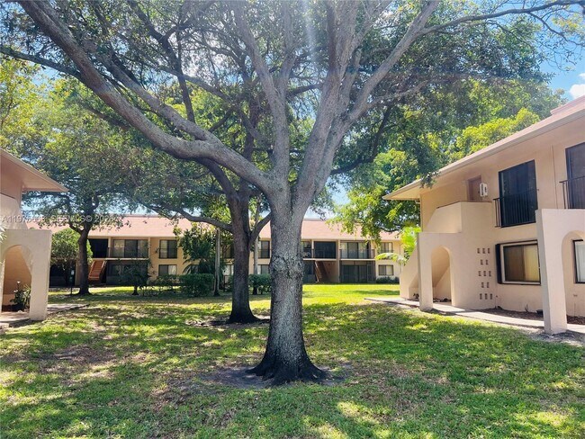 Foto del edificio - 5981 Washington St