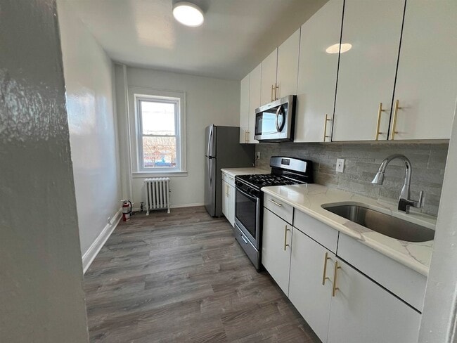 Building Photo - 8610 John F. Kennedy Blvd