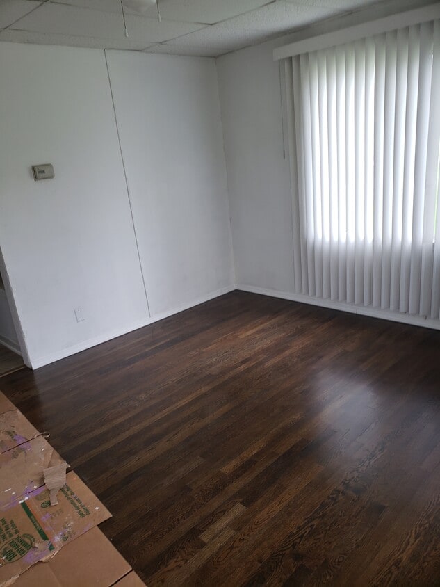 Living Rm - 1240 175th St