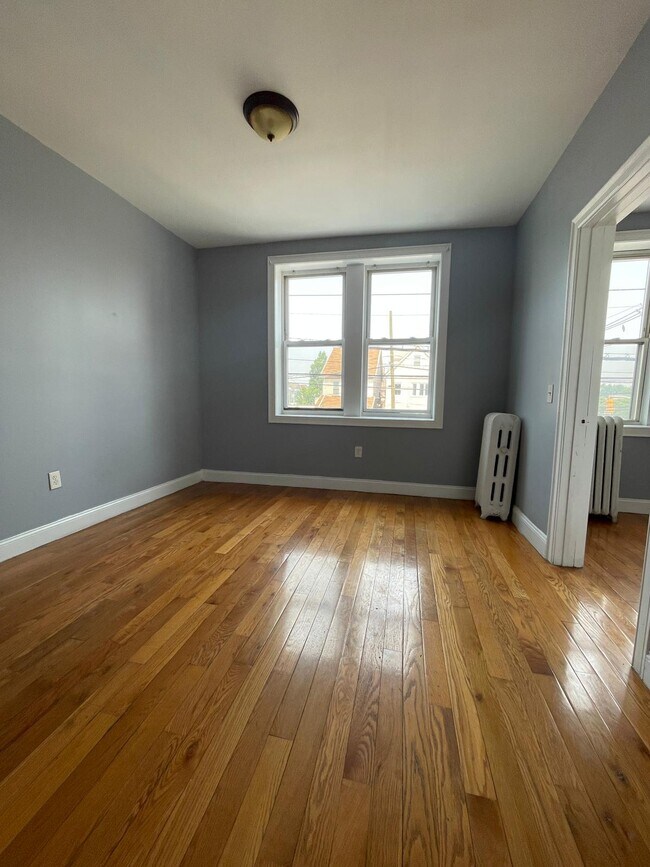 Unit 22 - 1204 Kennedy Blvd