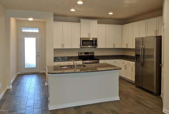 Building Photo - 221 Servia Dr