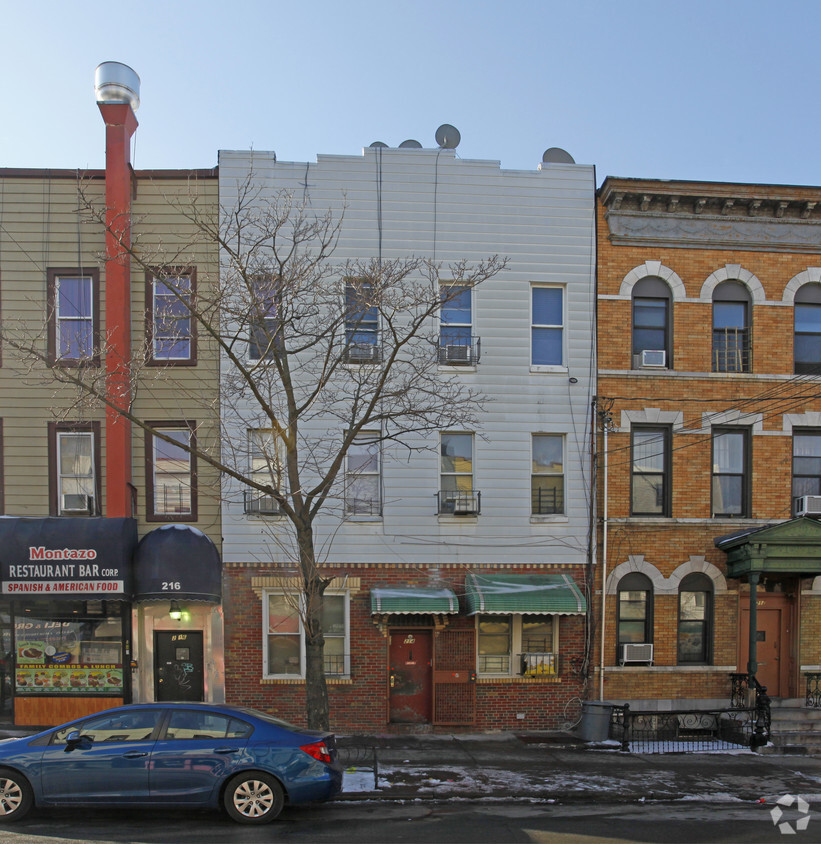 Building Photo - 214 Wyckoff Ave