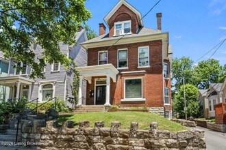 Building Photo - 817 Rubel Ave