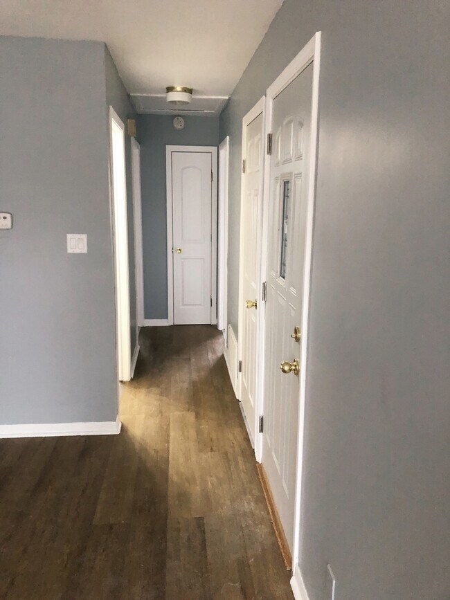 28 S Prairie St, Batavia, IL 60510 Townhome Rentals in Batavia IL