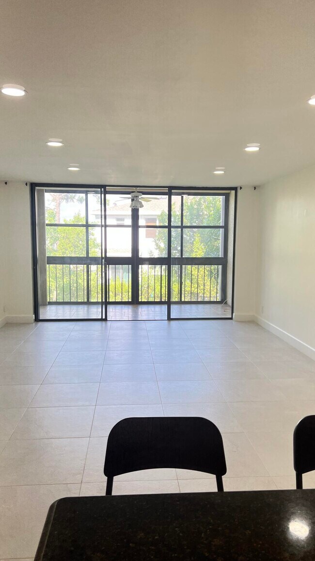 Foto del edificio - 4381 Trevi Ct