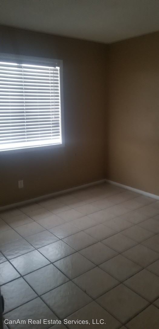 Building Photo - 2780 Menlo Square Dr