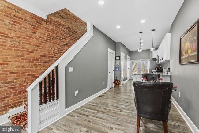 Foto del edificio - 1934 E Lafayette Ave