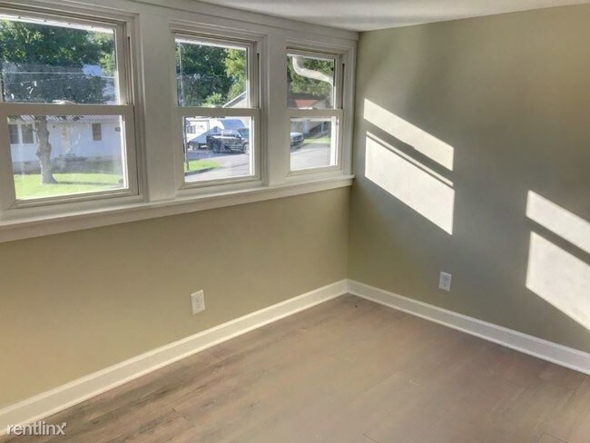 Foto del edificio - 4 br, 2 bath House - 407 High St