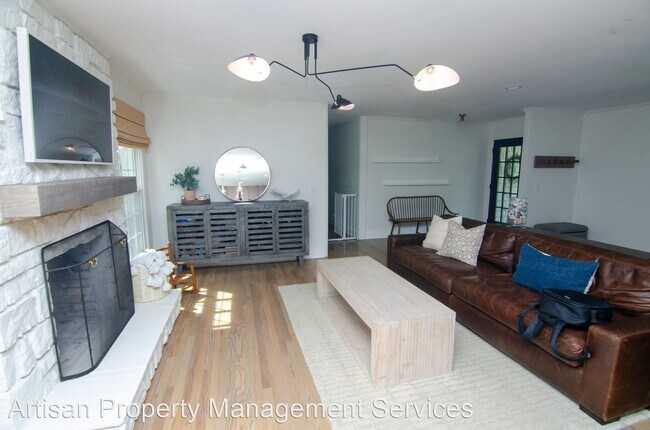 Foto del edificio - 3 br, 2.5 bath House - 757 W. Meade Dr.