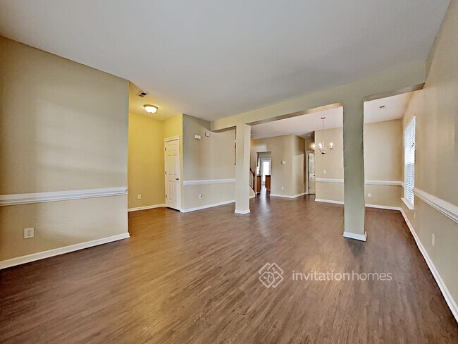 Building Photo - 16215 Long Talon Way