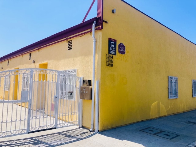 Primary Photo - 1354 W 24th St